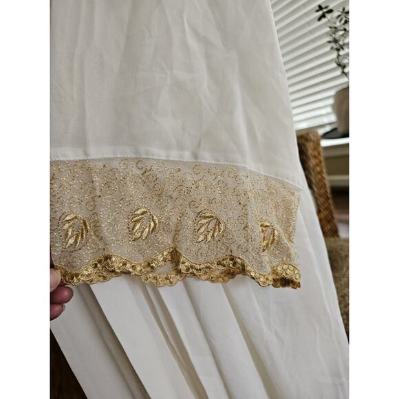 Victoria's Secret Vintage White Sheer Gold Lace Trim Robe Size M/L Bridal Sexy - Picture 5 of 10